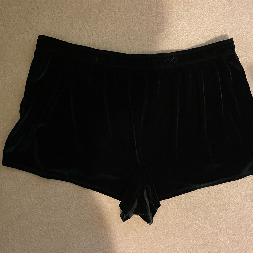 VS. PINK bling dark green velvet sleep shorts XXL like new - Picture 2 of 5